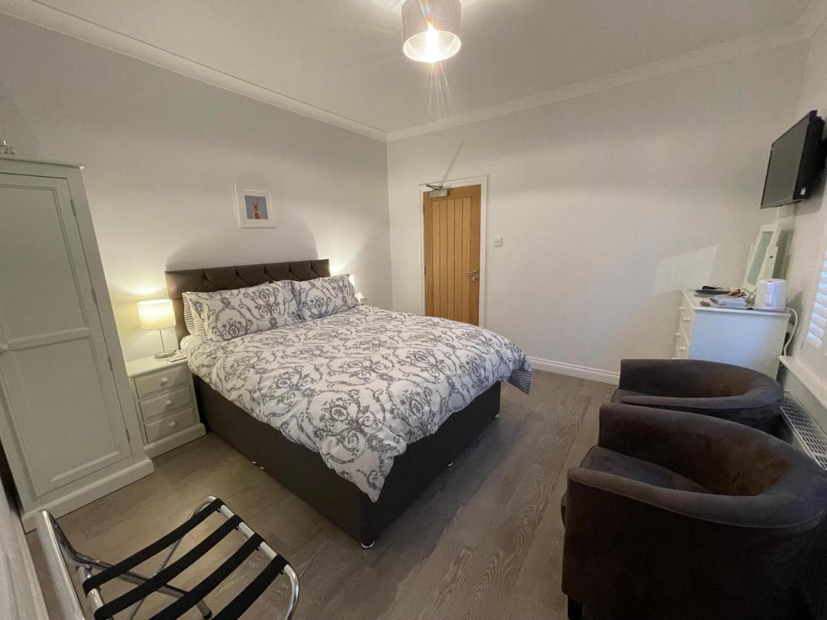 Hotel Cotswold Hare Cirencester Esterno foto