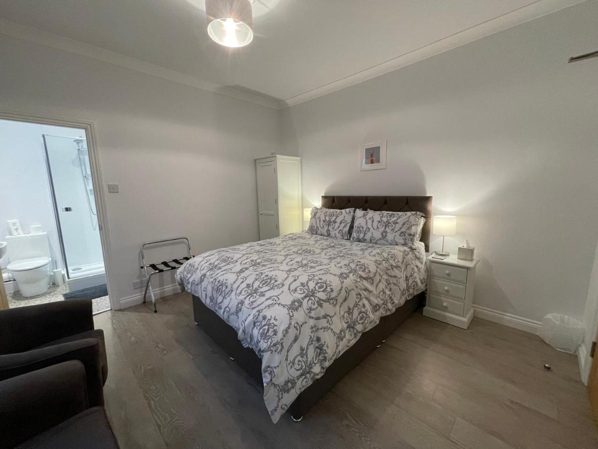 Hotel Cotswold Hare Cirencester Esterno foto