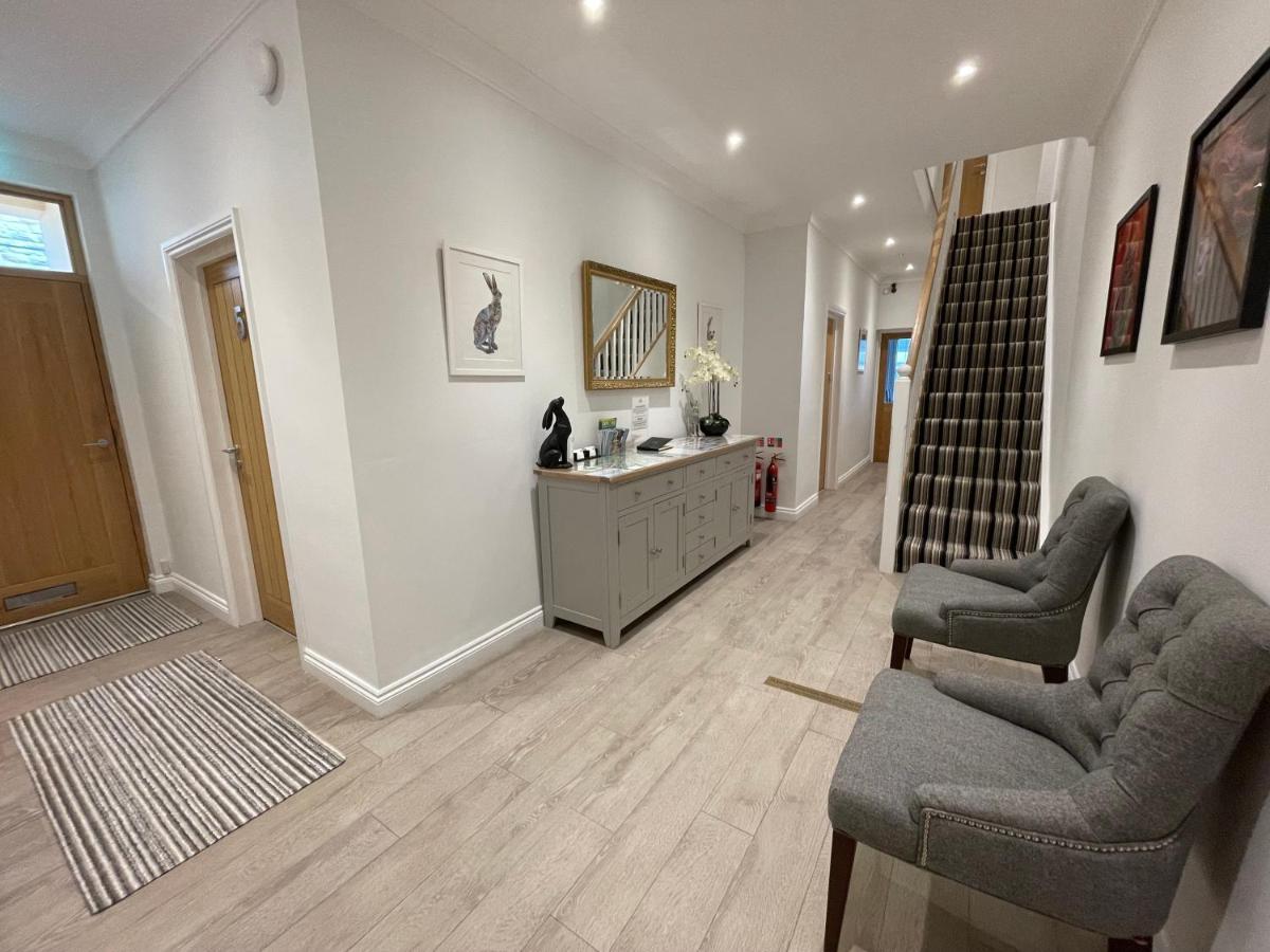 Hotel Cotswold Hare Cirencester Esterno foto