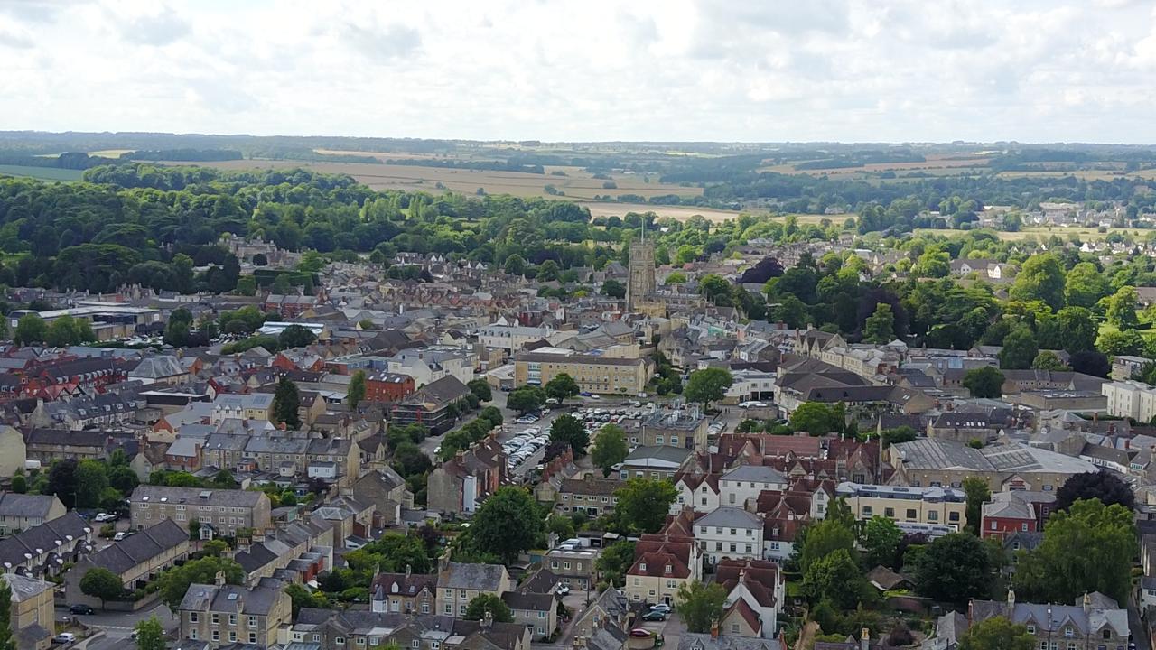 Hotel Cotswold Hare Cirencester Esterno foto